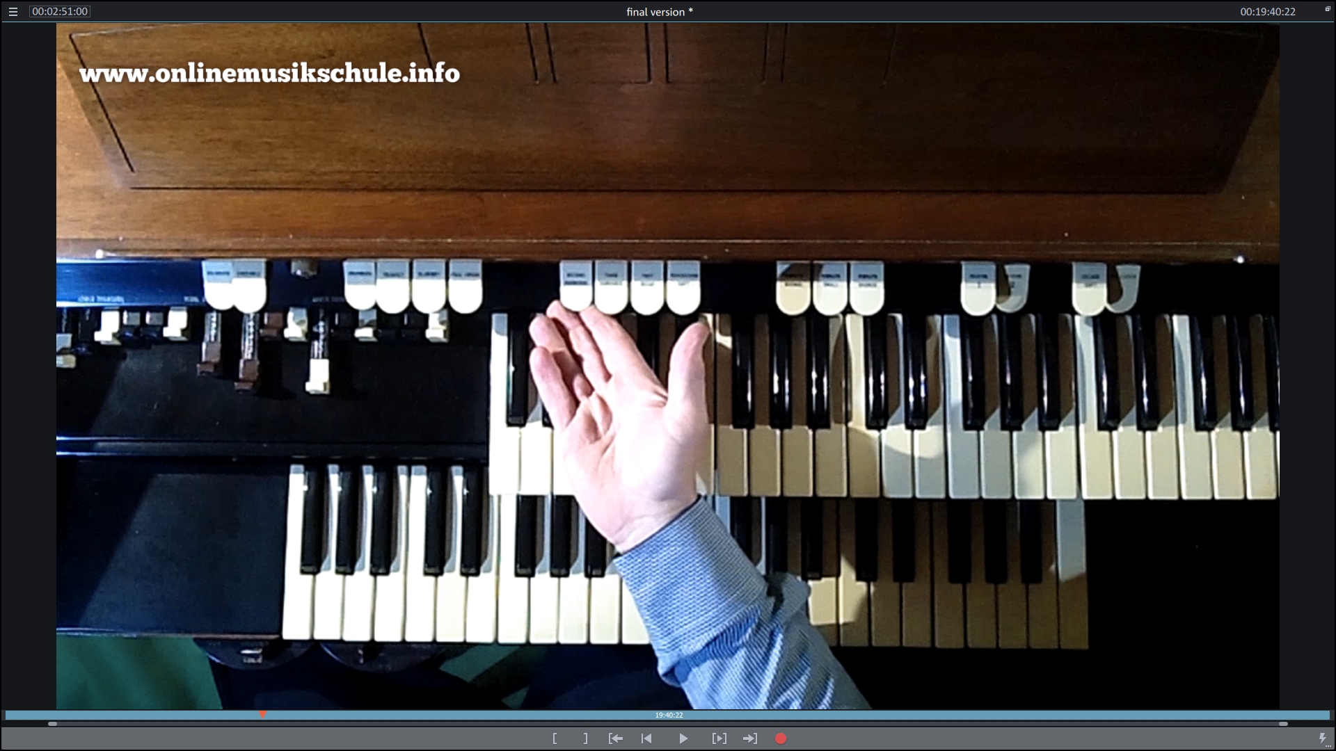 oudewaal mike von oben an der orgel oudewaal mike von oben an der orgel